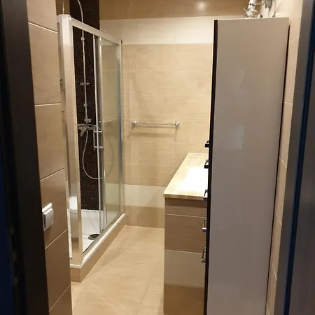 Przestronny Dla 9 Osob - 4 Sypialnie, Parking Apartmán *