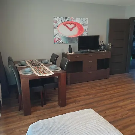 Apartmán Przestronny Dla 9 Osob - 4 Sypialnie, Parking Hlivice