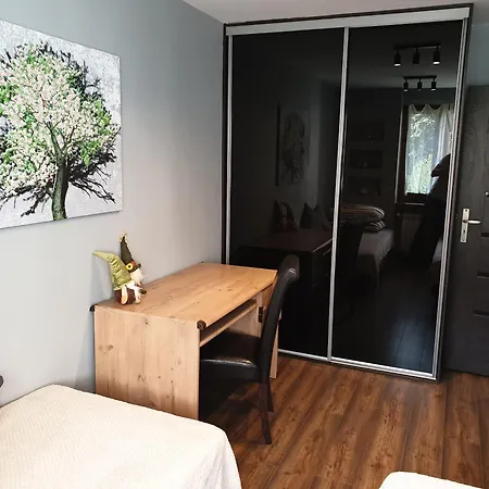 Przestronny Dla 9 Osob - 4 Sypialnie, Parking Apartmán