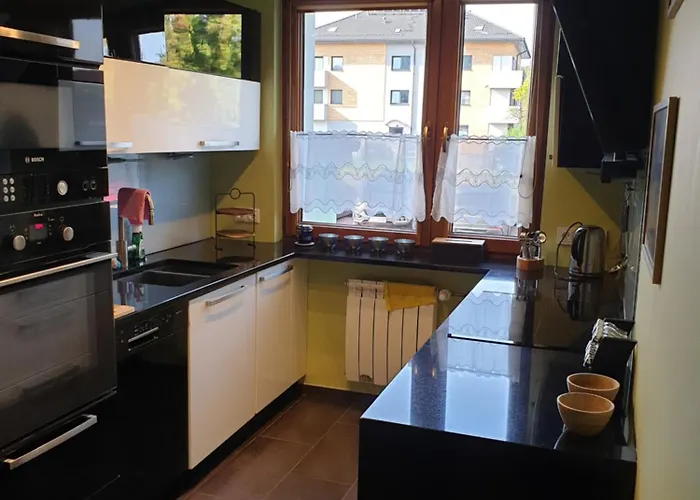 Apartamento Przestronny Dla 9 Osób - 4 Sypialnie, Parking